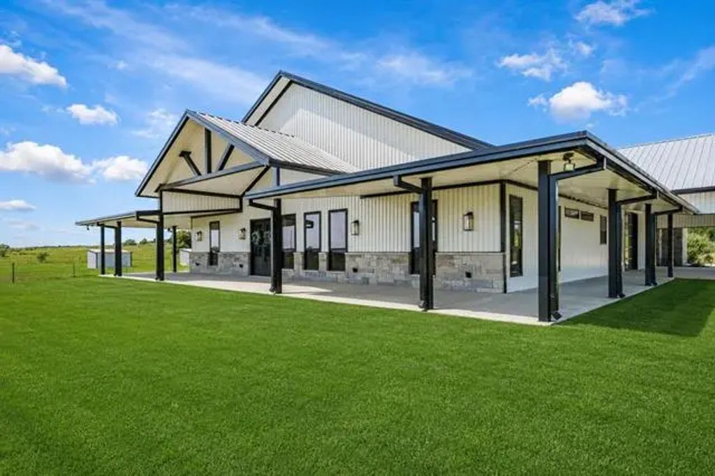 385 Private Road 1733, Stephenville