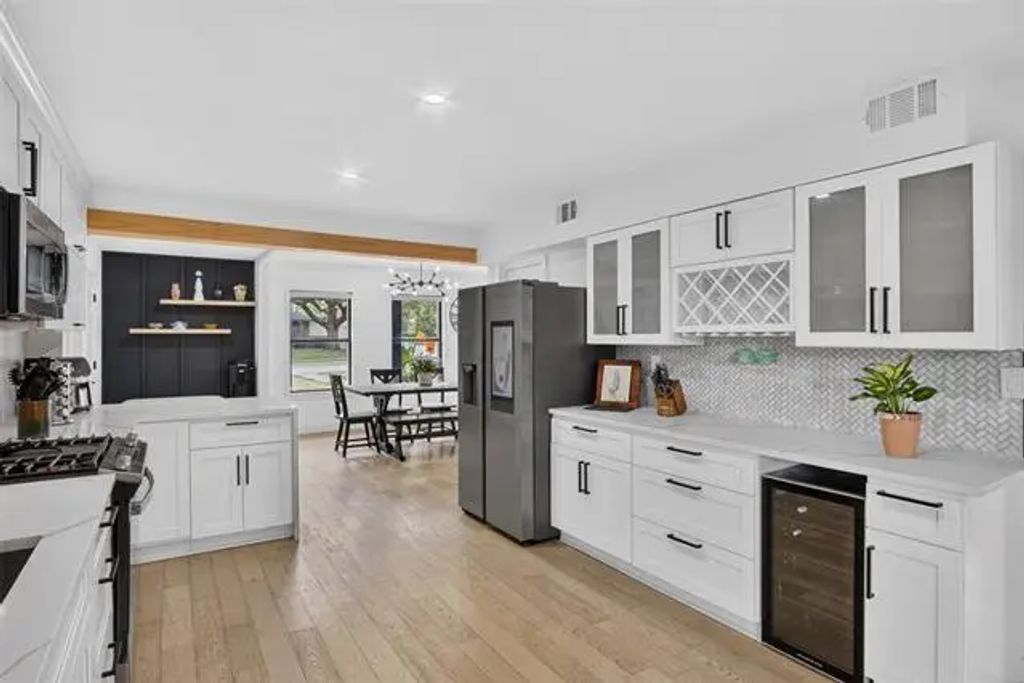 4064 High Summit Drive, Dallas