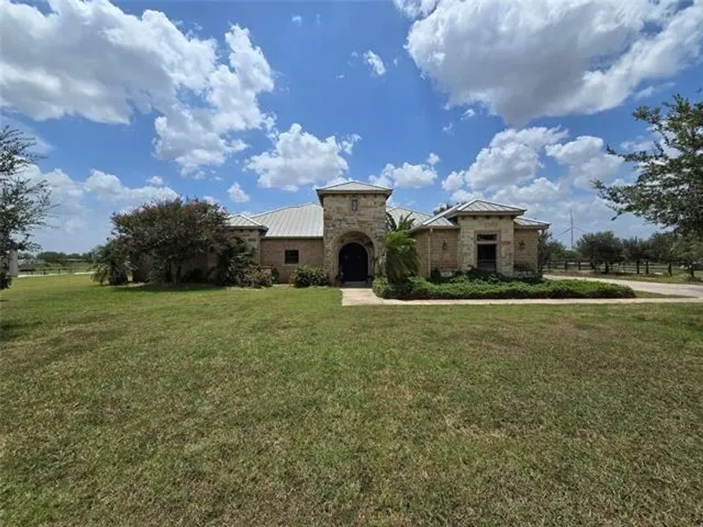 4207 Mesquite Avenue, Lyford