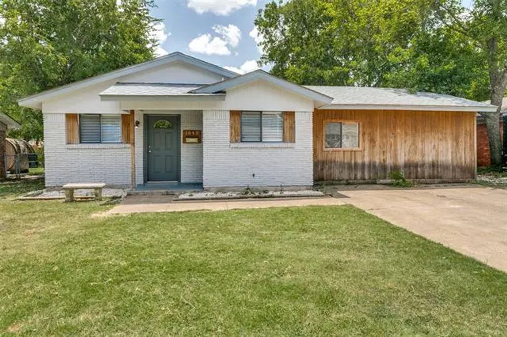 1640 Gill Street, Blue Mound