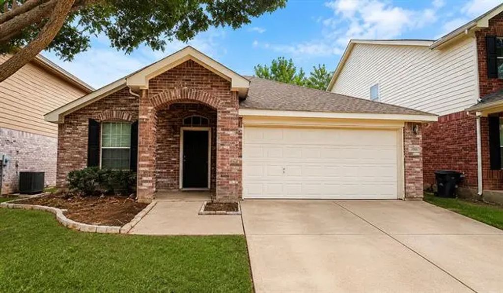 13252 Ridgepointe Road, Fort Worth