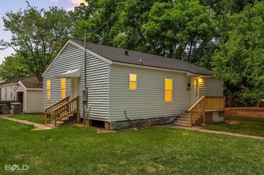 1601 Traffic Street, Bossier City