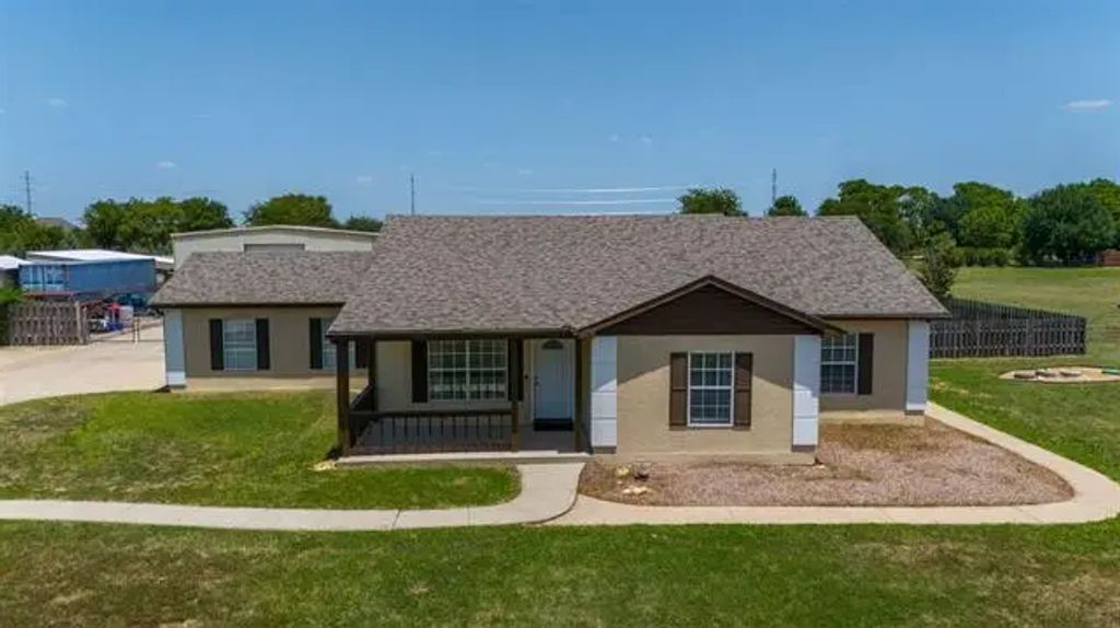 10282 Gentry Drive, Justin