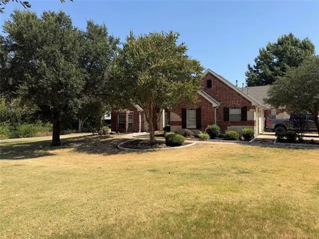 1513 Brook Lane, Celina