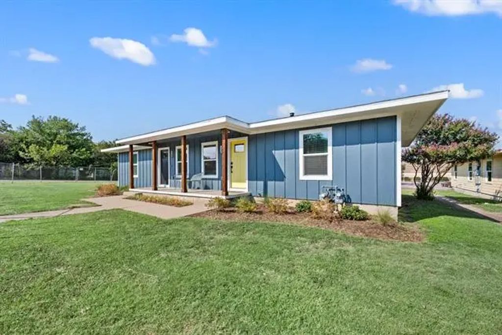 4092 Merida Avenue, Fort Worth