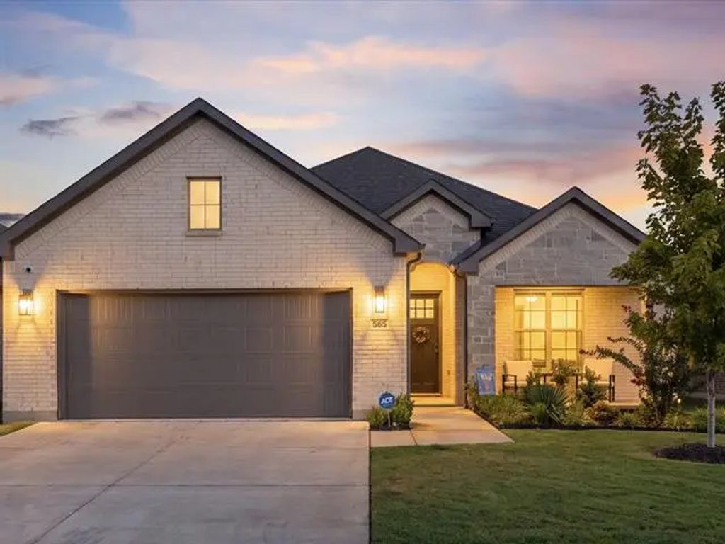 565 Beck Drive, Lavon