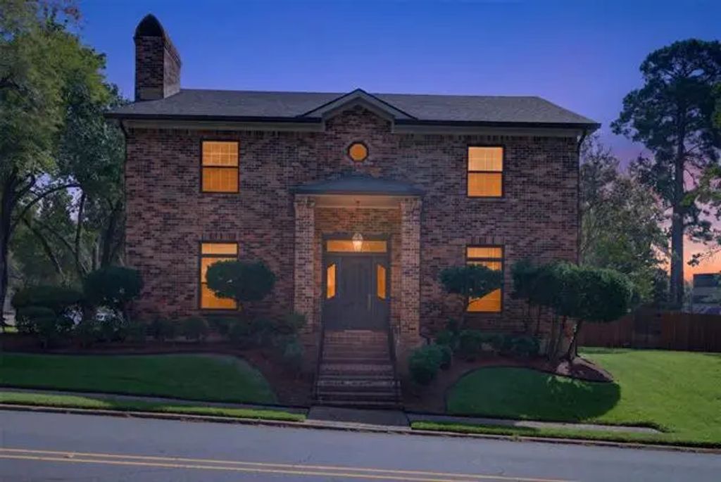 5809 Fairfield Avenue, Shreveport