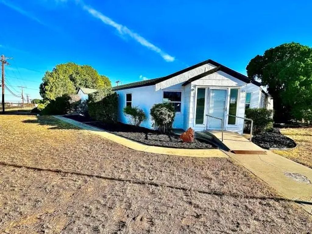 409 Sw Ave E E, Seminole