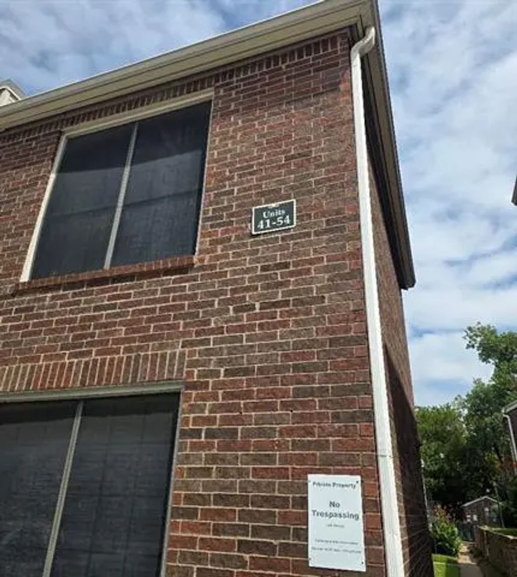 8545 Midpark Road 44, Dallas