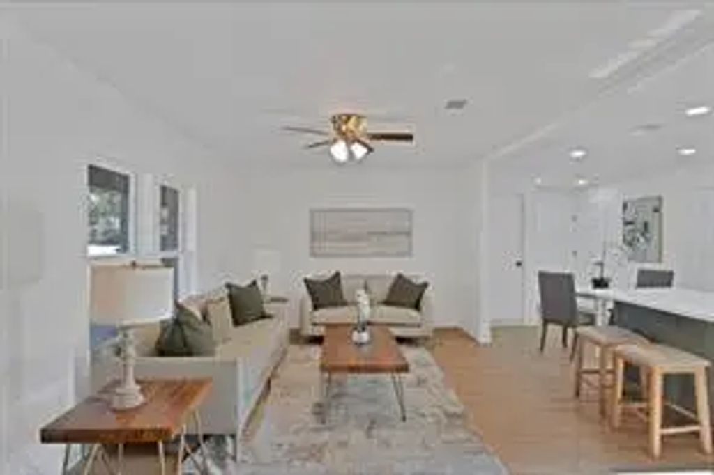 552 Norwood Drive, Hurst