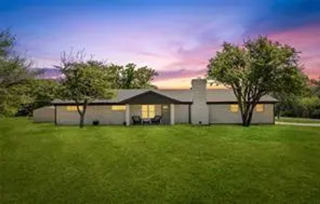 1933 Walter Smith Road, Azle