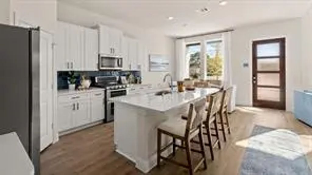 707 Oakridge Trail, Richardson