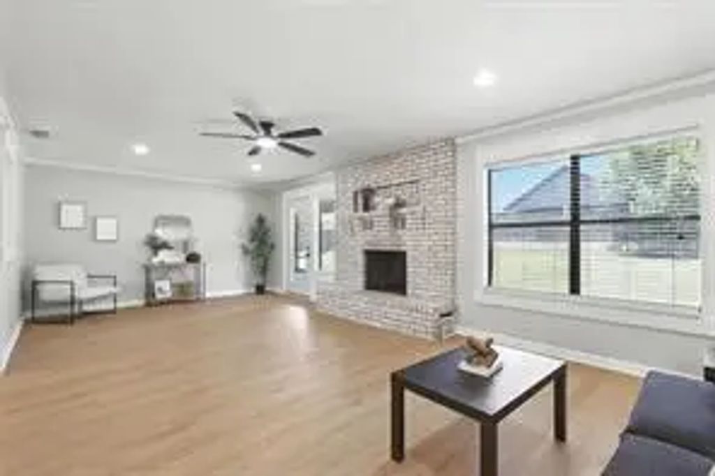 5610 Cuero Drive, De Cordova