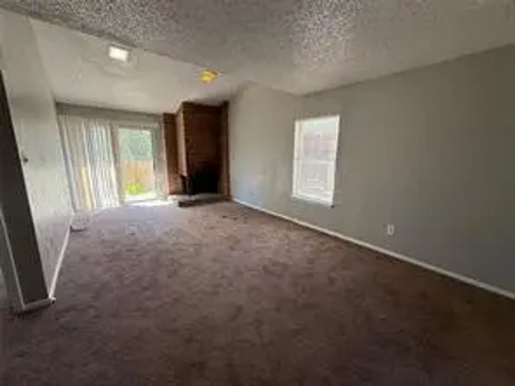 818 Clarissa Place, Garland