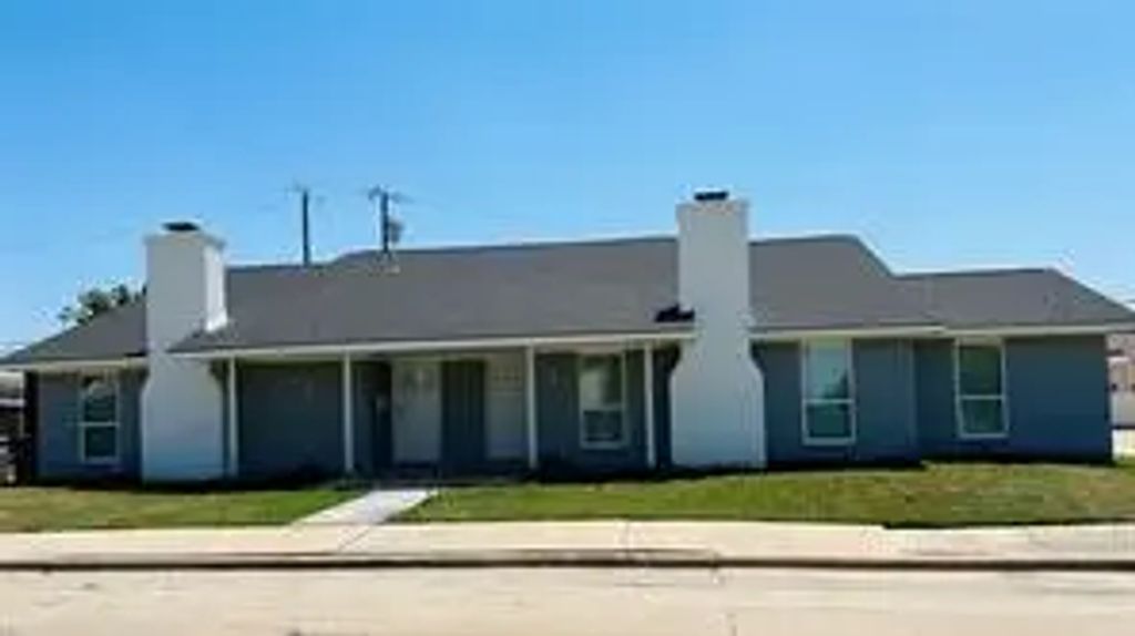 10022 Glenrio Lane, Dallas