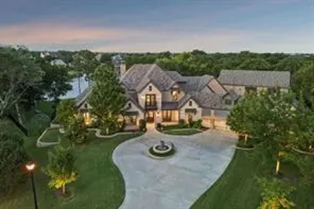 517 Pine Island Circle, Heath
