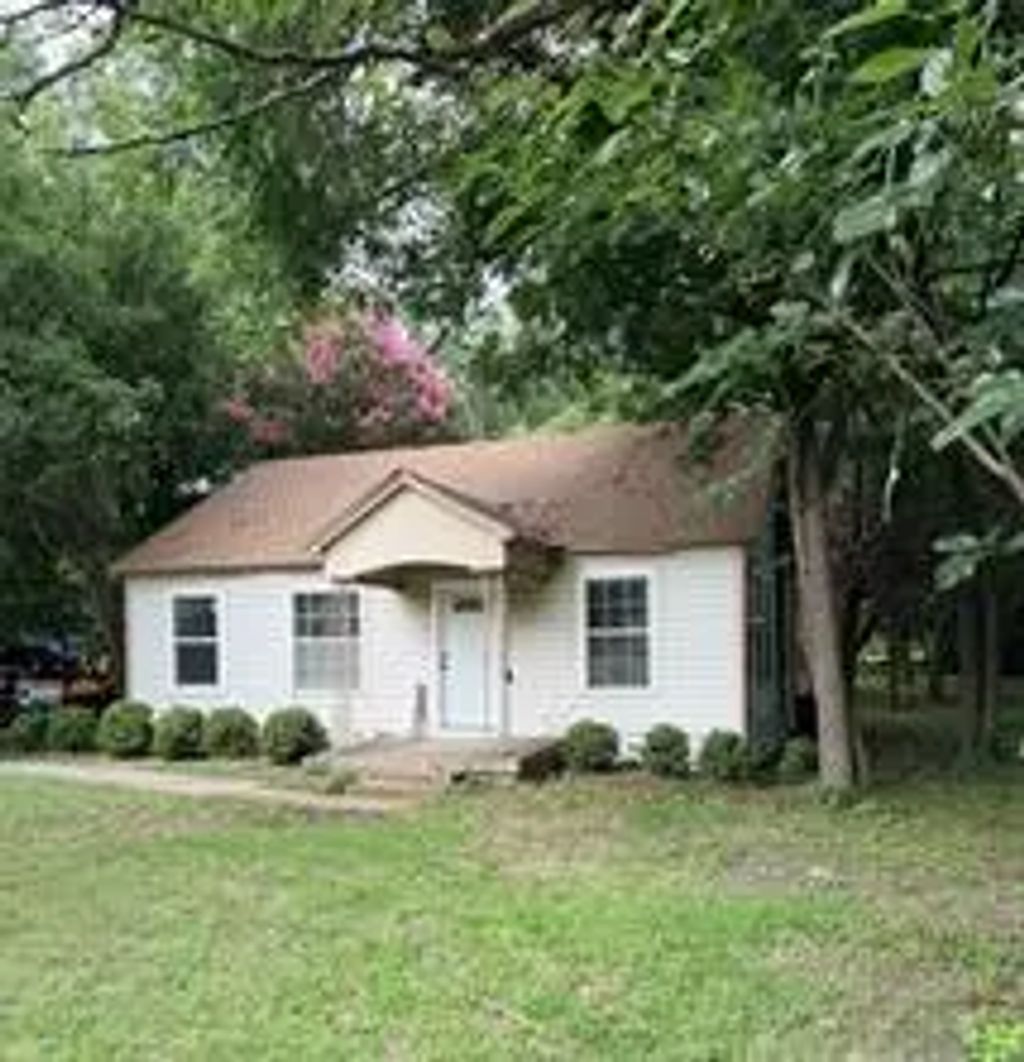 310 College Street, Wilmer