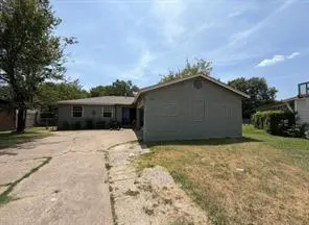 345 Old Mill Court, Dallas