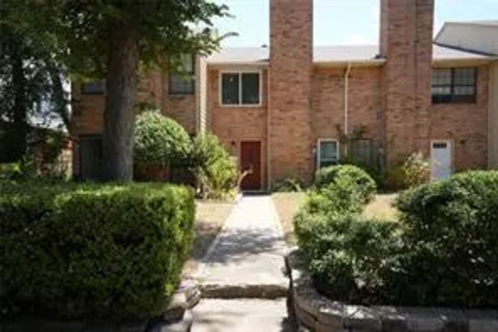 2276 Colony Court, Dallas
