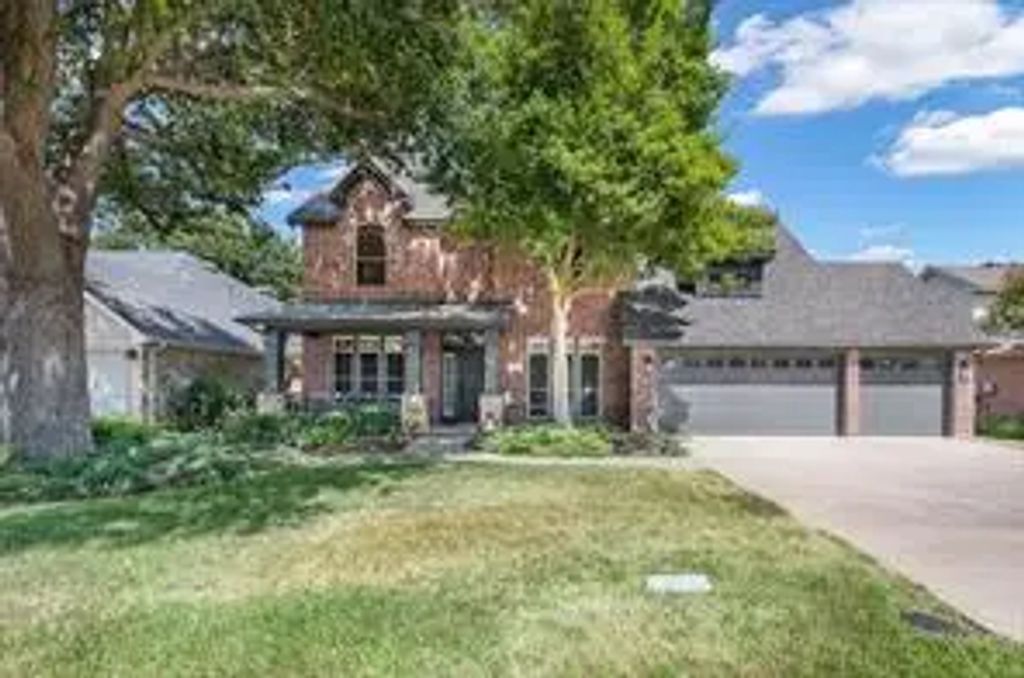 2710 Cobblestone Drive, Grapevine