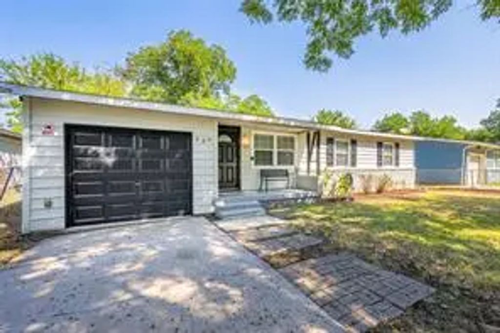 509 Circle Drive, Arlington