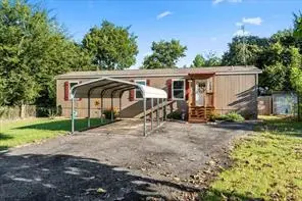 1034 Pleasant Drive, Kemp