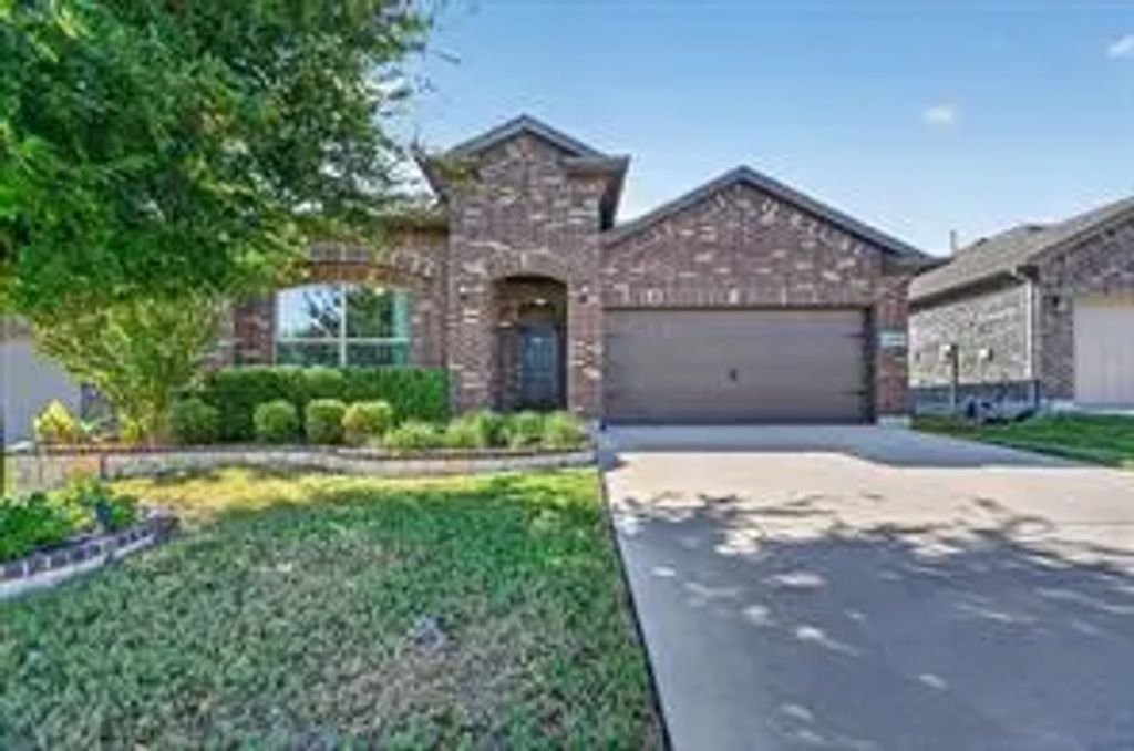 2508 Clay Creek Lane, Fort Worth