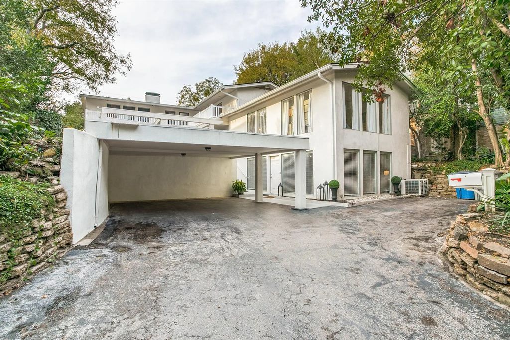 4107 Rock Creek Drive, Dallas