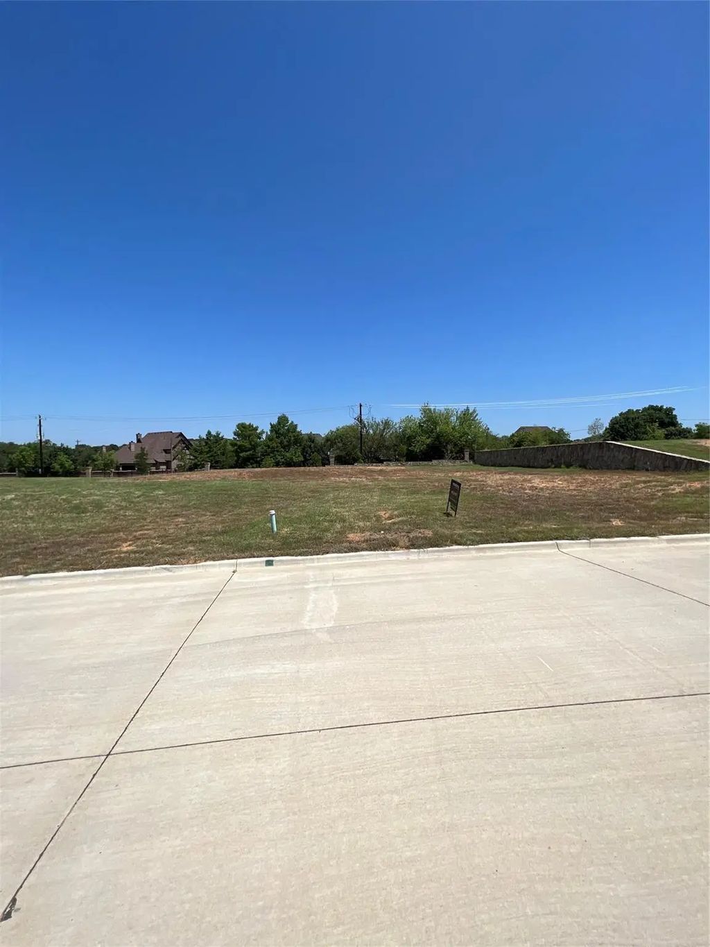 1729 Oakbrook Drive, Keller