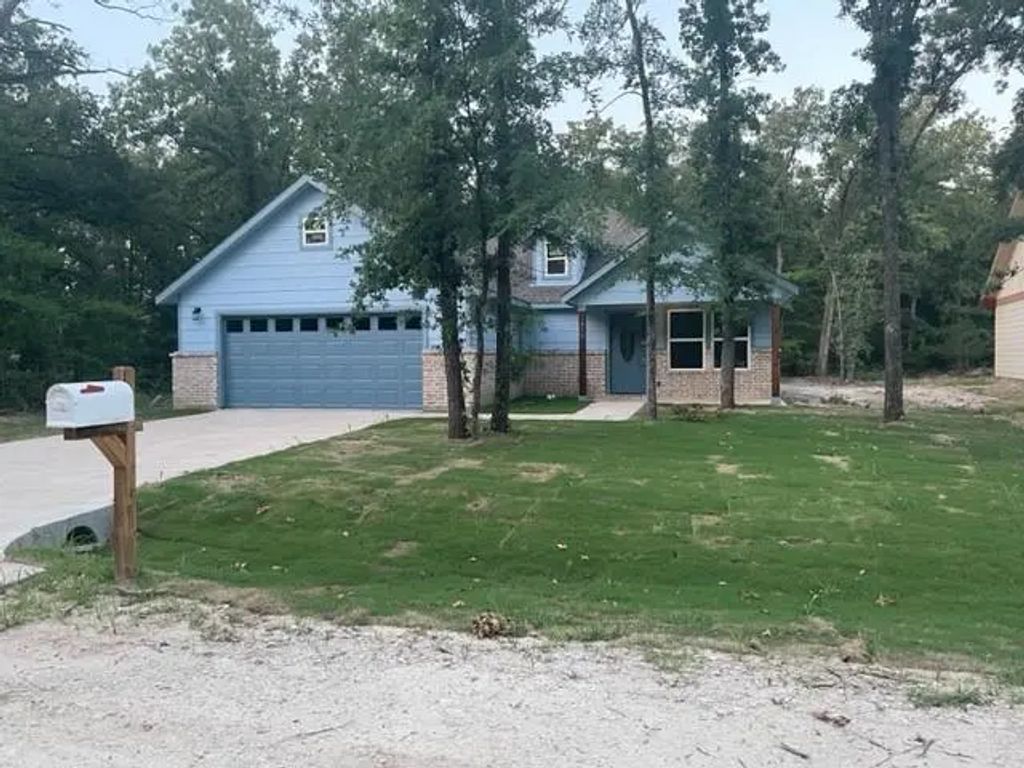 913 Hillburn Drive, West Tawakoni