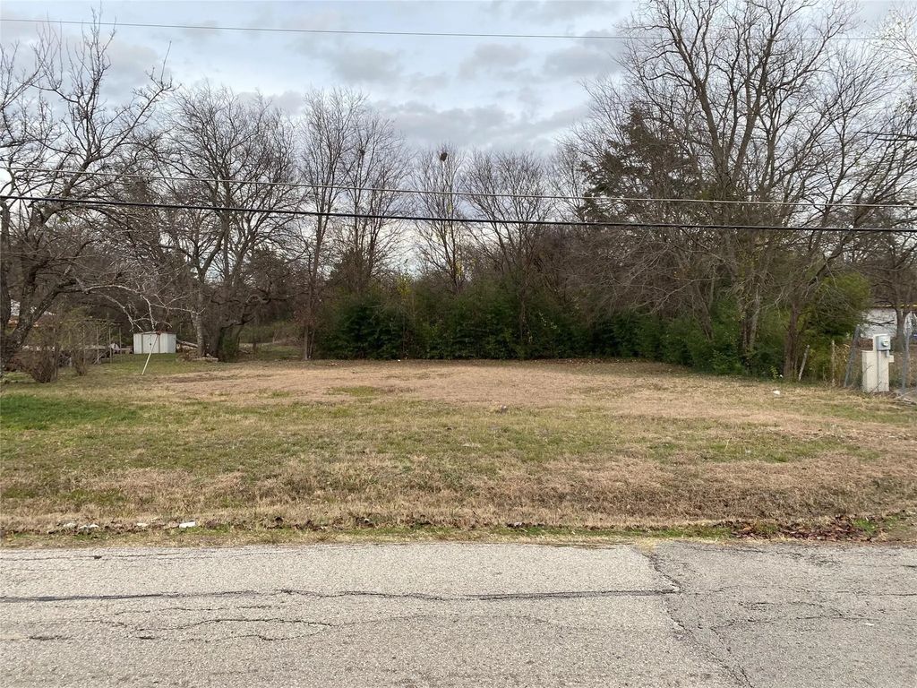 2714 Henry Road, Lancaster