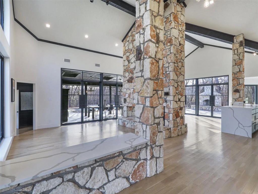 172 Springfield Bend, Bartonville
