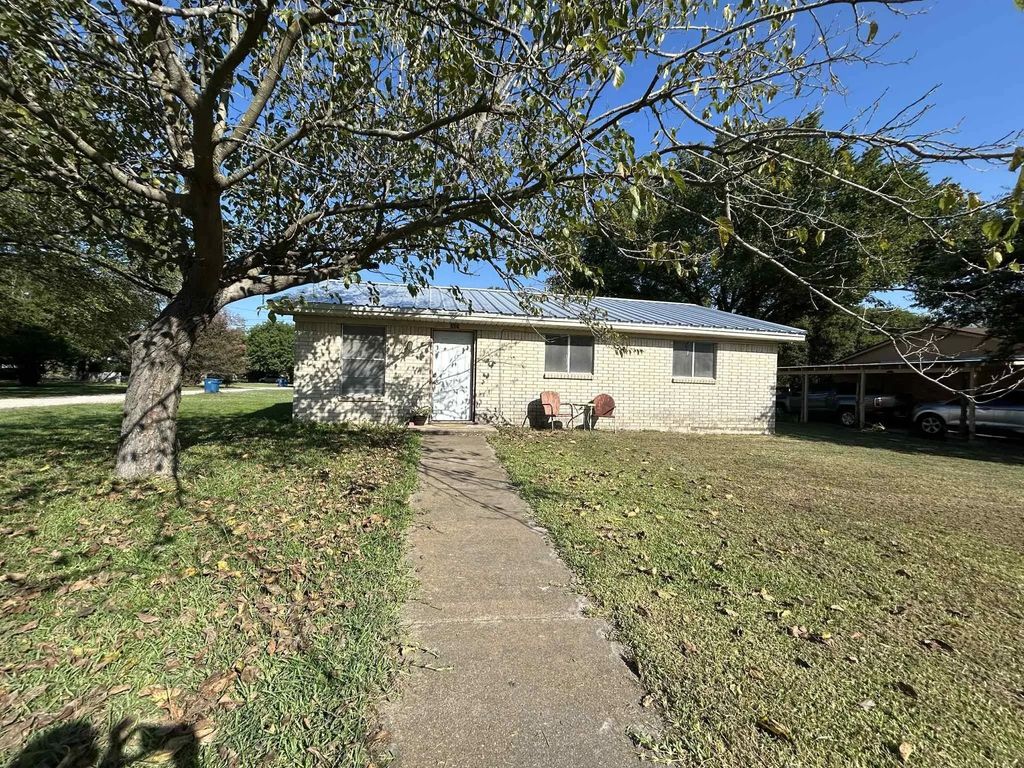 207 Jester Street, Coolidge