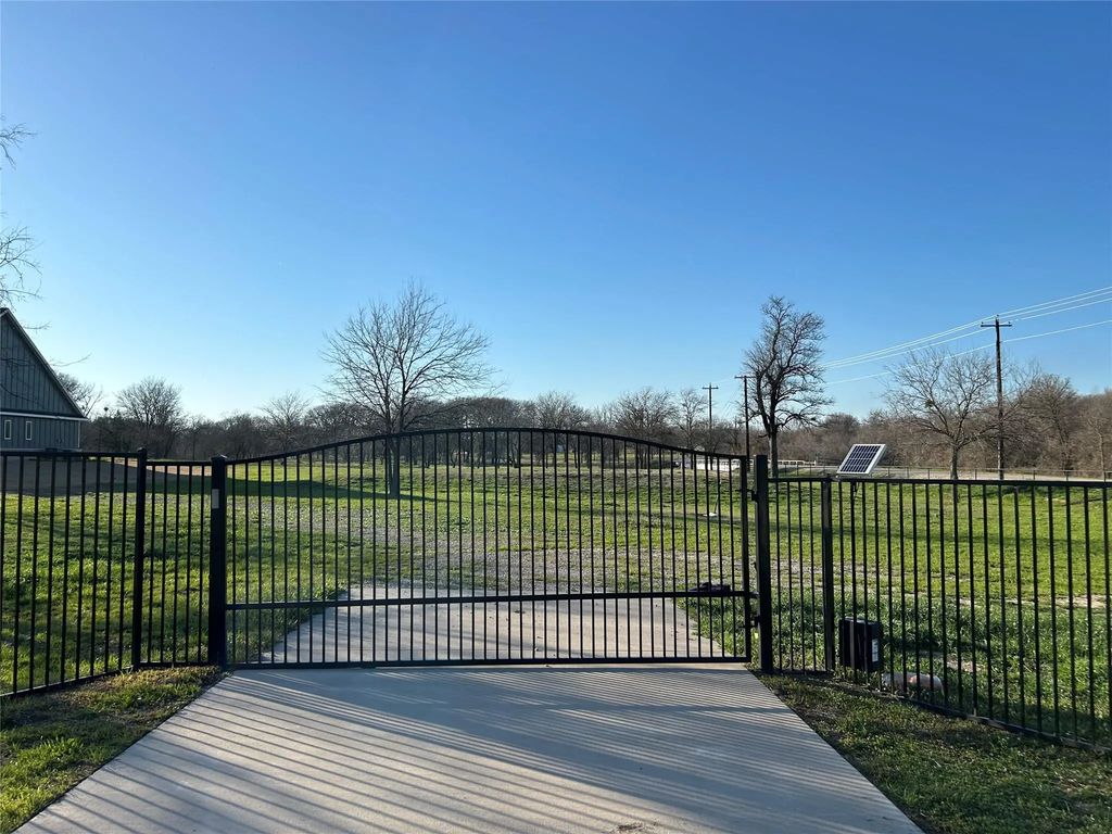 1000 Bear Creek Ranch Road, Aledo