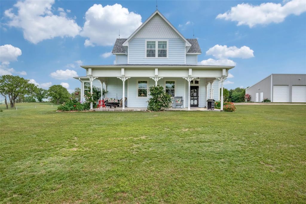 174 County Road 2690, Alvord