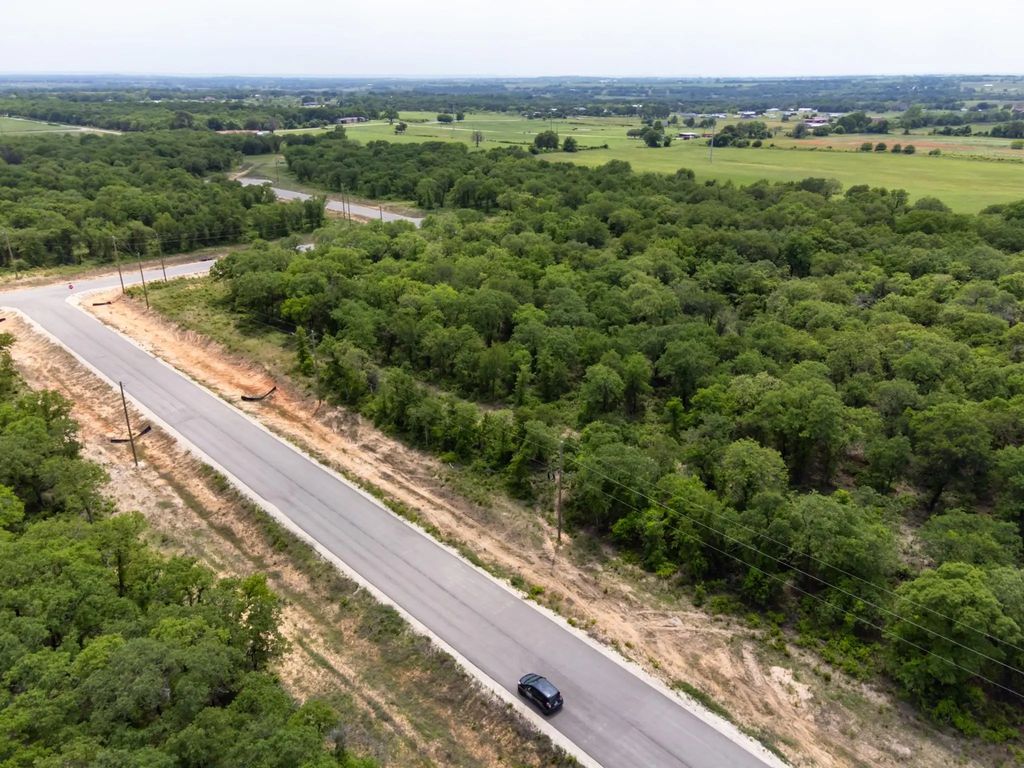 4042 Ken Road, Tolar