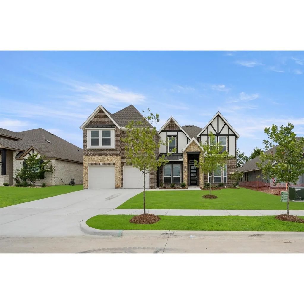 663 Cherry Bark Trail, Waxahachie
