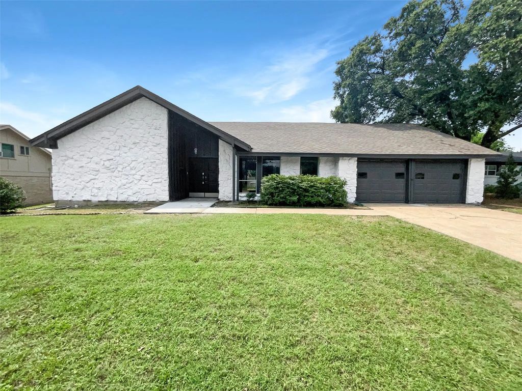 3925 Wedgworth Road S, Fort Worth