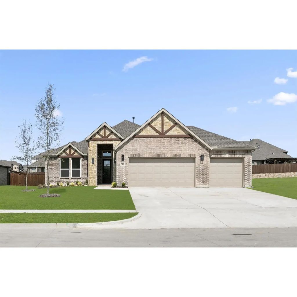 928 Gold Finch Lane, Forney