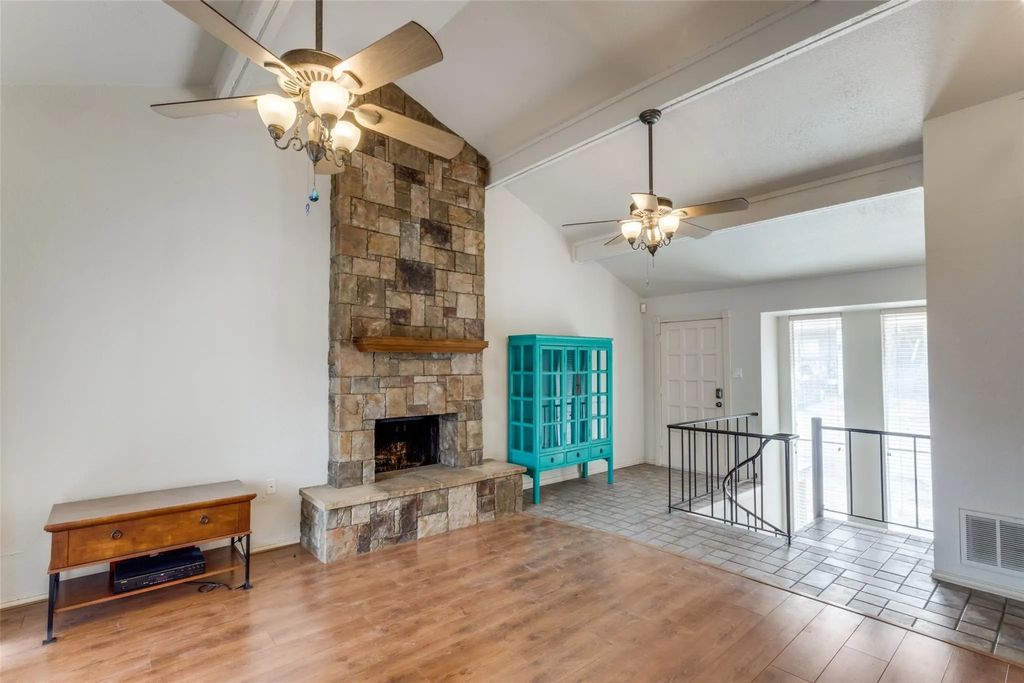 9999 Boat Club Road 409, Fort Worth