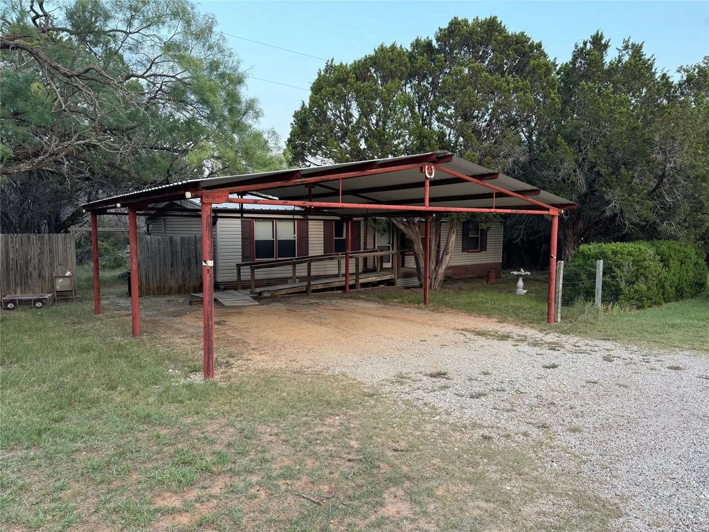 593 County Road 606, Tuscola