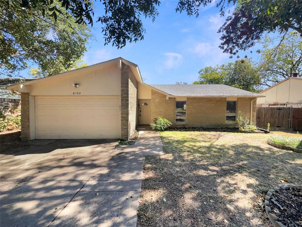 6102 Lakecrest Drive, Garland