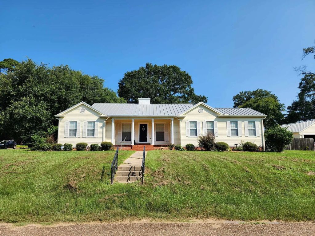 202 Pine Street, Logansport