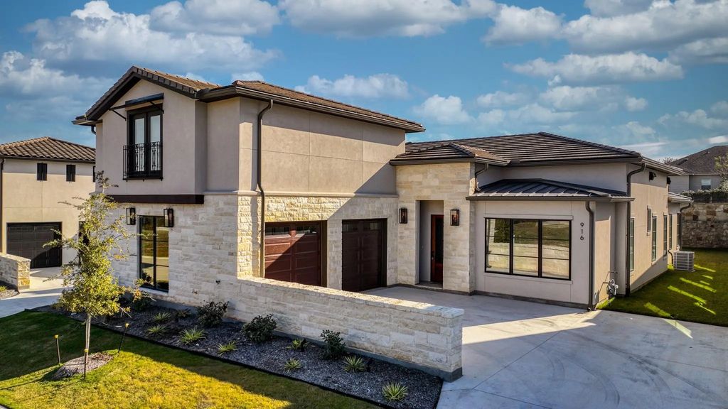 916 Eldorado Street, Weatherford
