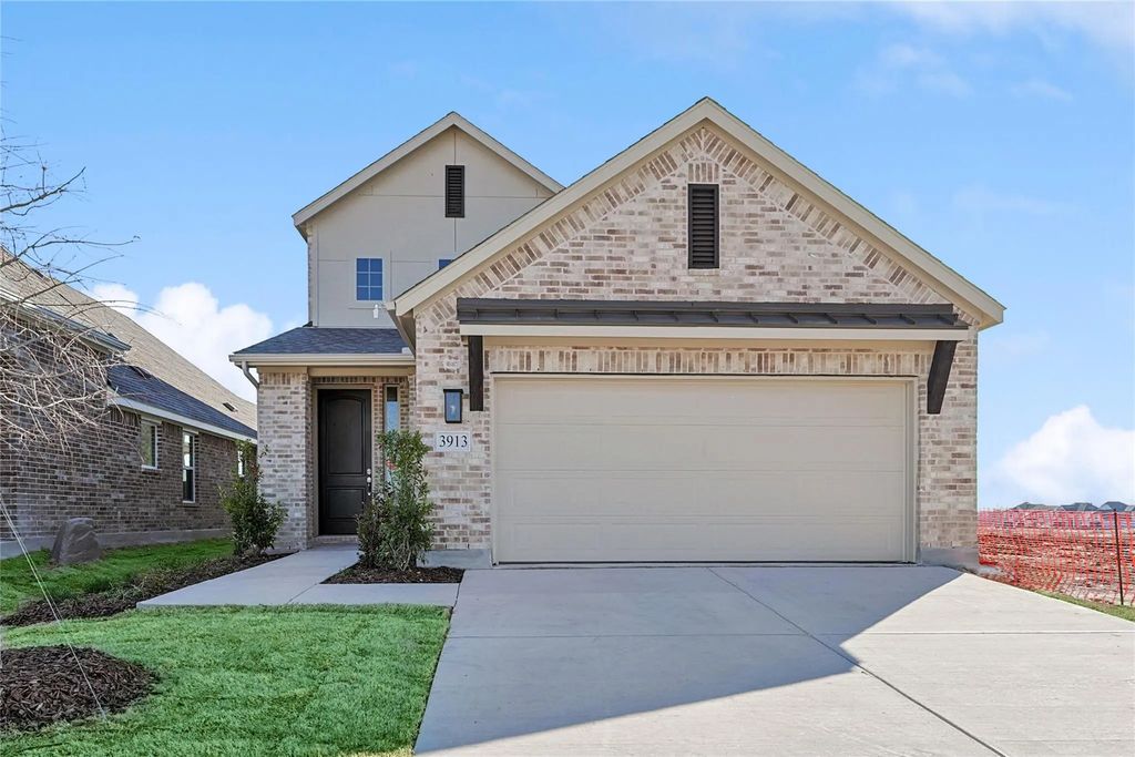 3913 Sky Drive, Sherman