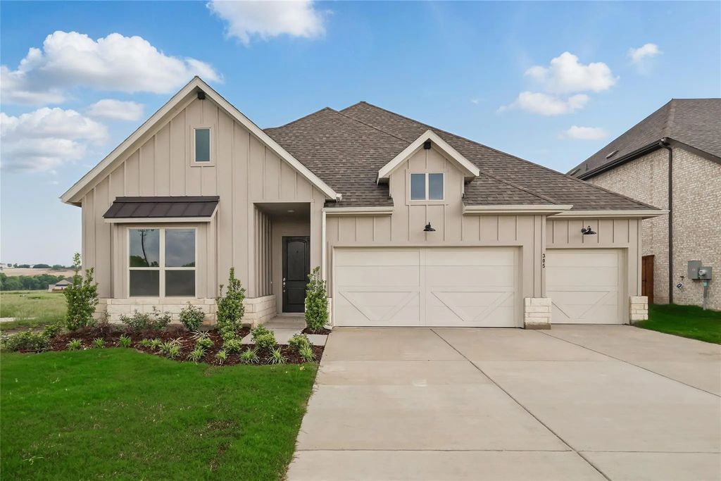 305 Fire Blade Drive, Aledo
