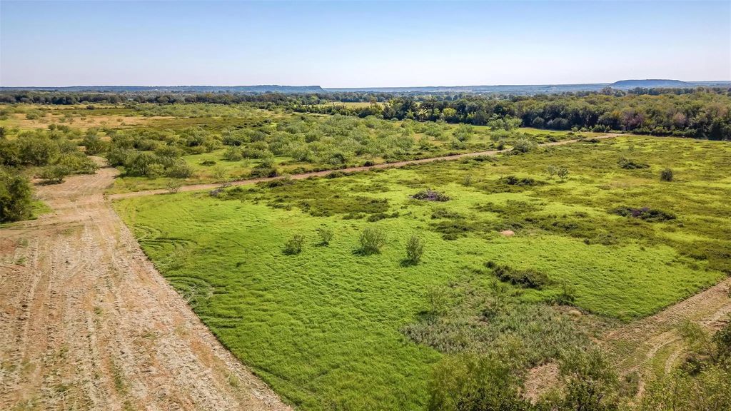 10821 County Road 1240, Cleburne