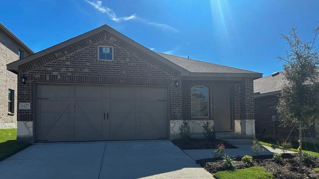 1427 Canongate Drive, Crandall