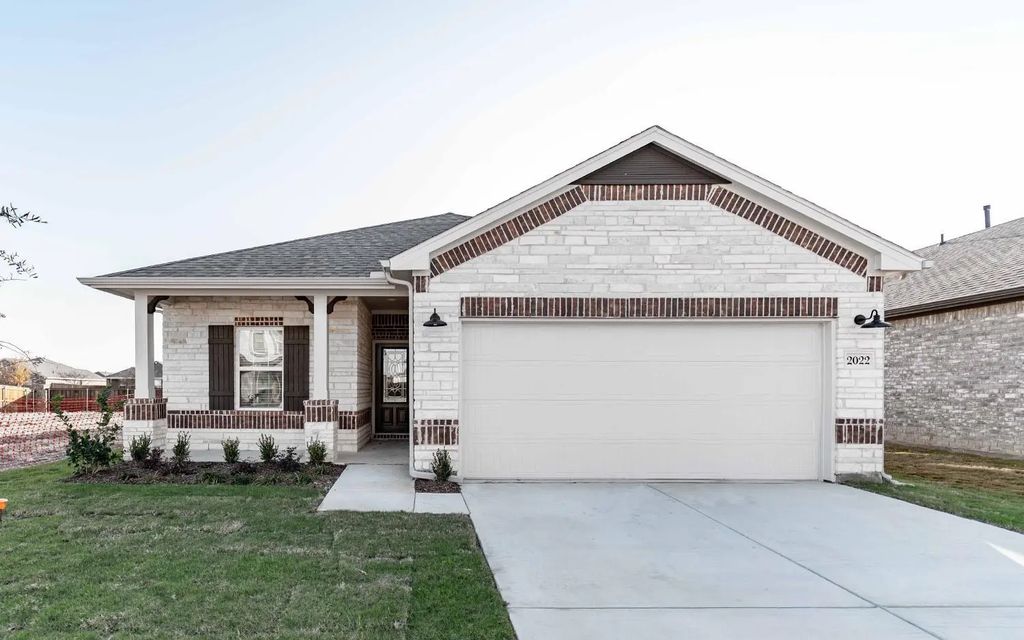 2022 Placerville Street, Forney