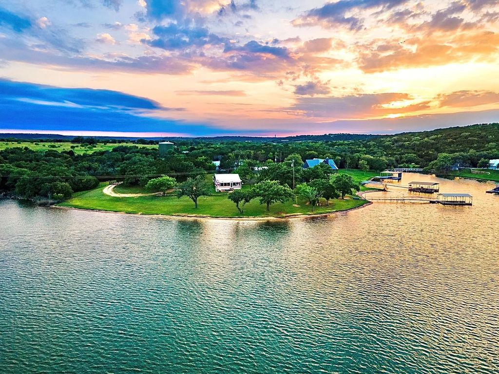 5005 Kingdom Drive, Possum Kingdom Lake
